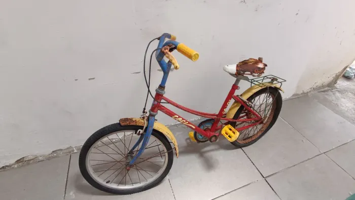 Bicicleta Ceci aro 20 para restauração