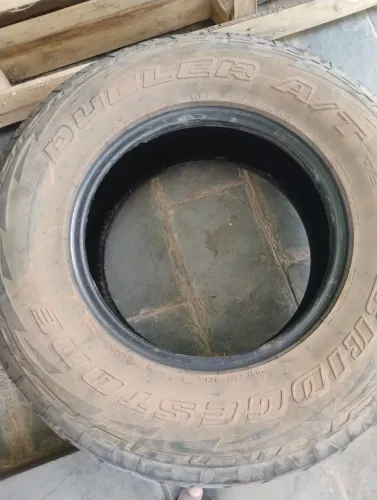 Pneus Bridgestone 265/70R16