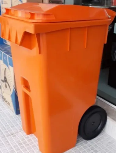Vendo contentor de lixo com rodas de 240 litros