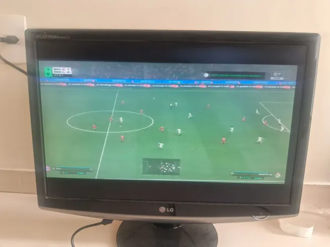 Monitor de LCD com tela widescreen de 22"