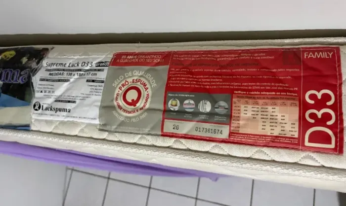 Vendo colchão de casal da marca Luckspuma, modelo Supreme Luck D33.