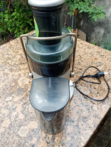 Centrífuga de Frutas Breville Juice Fountain Plus (850W)