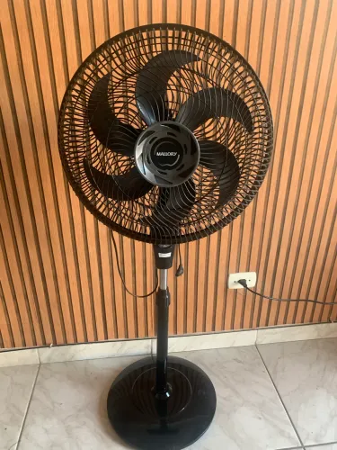 Ventilador com controle remoto