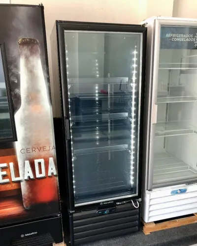Refrigerador 403lt da Metalfrio - 127v ou 220v ( NOVO )