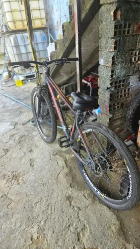 Bike First Aro 29 - Freio Hidráulico Shimano + Cubo Koozer (Upgrades)
