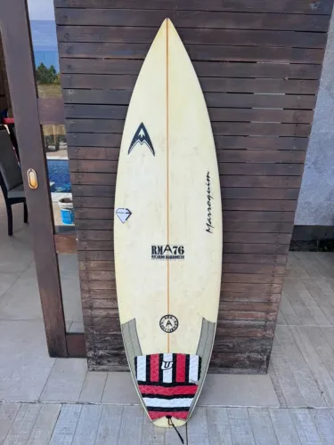 Prancha de surf 5.7 24L 330,00