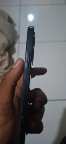 Vendo redmi 12 usado e bom estado de conservação , estou querendo 600 mas negócio o valor