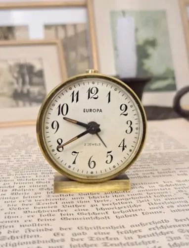 Relógio Despertador Vintage Europa Alemão - Mecânico à Corda