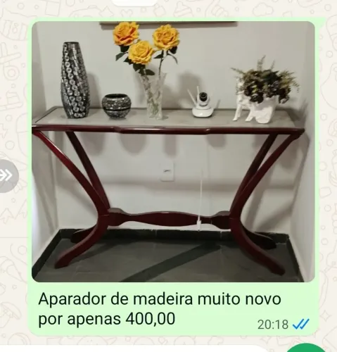 Aparador de Madeira super novo para decorar a sala!