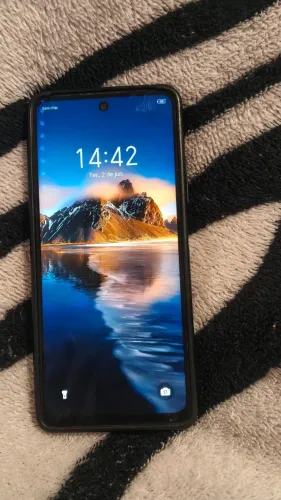 Celular Infinix HOT 30