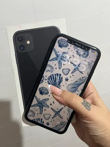 iPhone 11