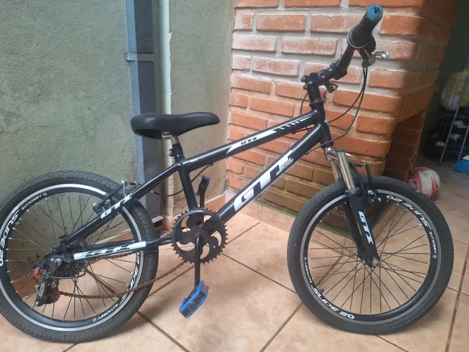 Bicicleta aro 20 GTI susp 6v preta