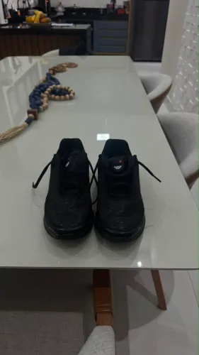 air max dn all black,tamanho:36/37,semi-novo,R$:650,00(preço negociável)