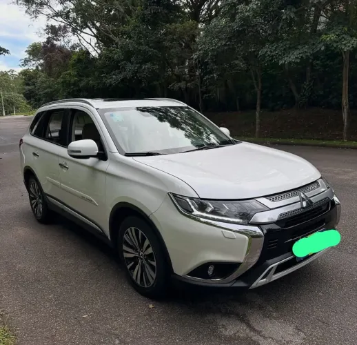Mitsubishi Outlander HPE-S 2.2 Diesel 4X4 Aut. 2019