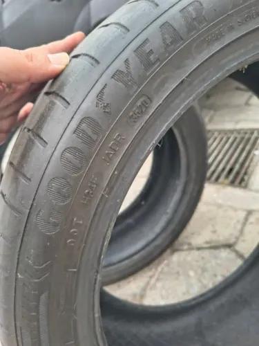 Pneu 225/45R18 Goodyear EfficientGrip Performance 95W