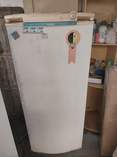 Geladeira 220v