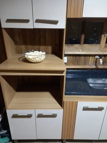 Cozinha compacta completa semi nova