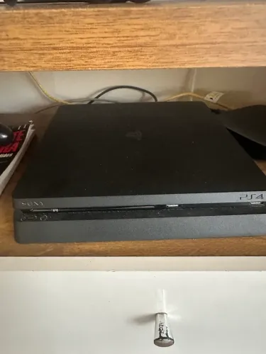 Play station 4