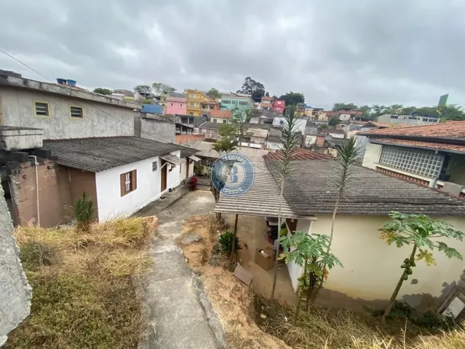 Terreno tem 333 metros quadrados em Capão Redondo - São Paulo - SP