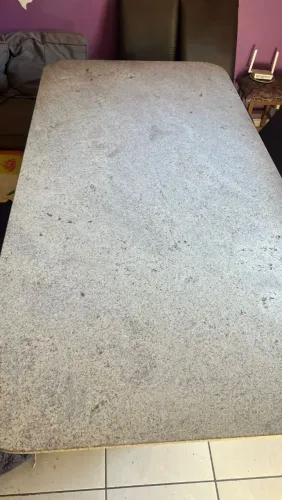 MESA DE JANTAR EM GRANITO 