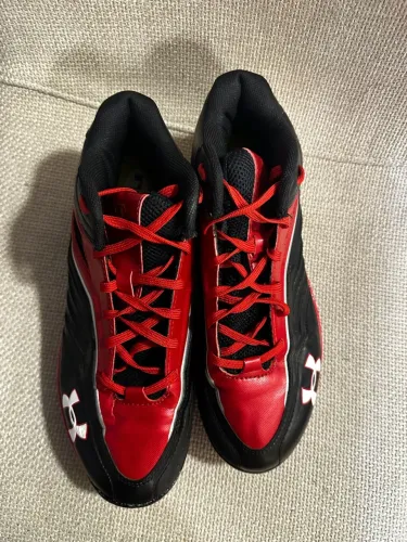 Under Armour Cores Preto e Vermelho tamanho 41