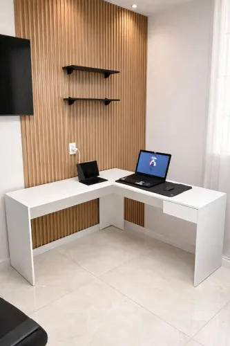 MESA L disponível