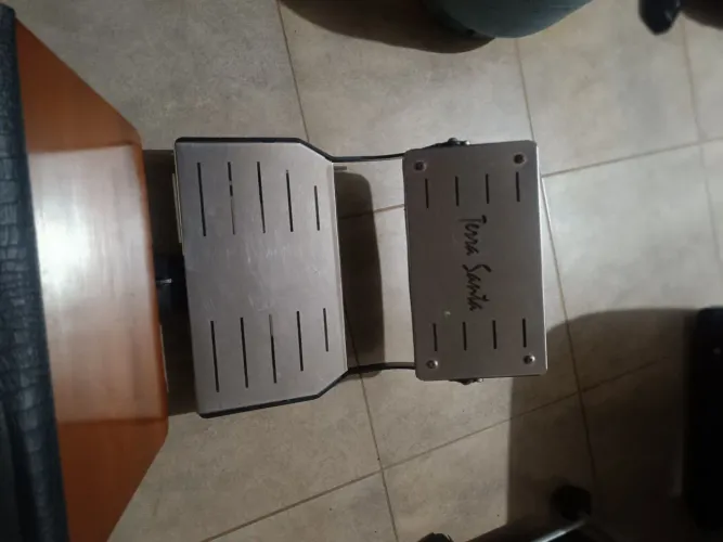 Cadeira para barbeiro e cabeleireiro 