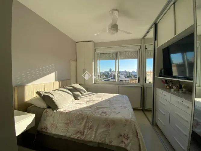 Apartamento à venda com 74m², 3 dormitórios/quartos no bairro Vila Ipiranga