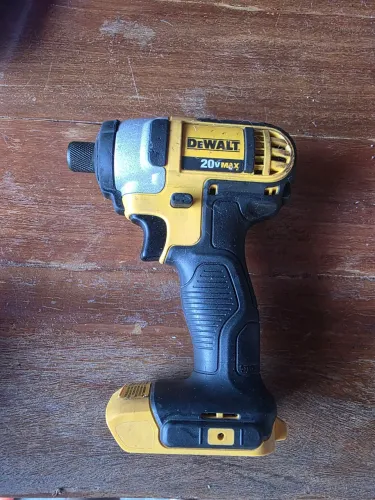 Parafusadeira dewalt 20v