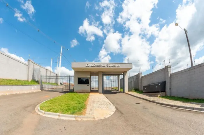 Venda de Terreno / Padrão na cidade de Campo Largo