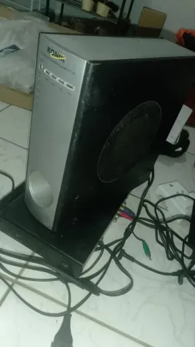 Subwoofer Konix modelo AV-502