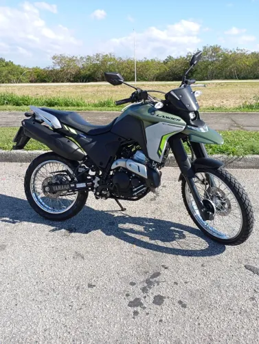 Vendo Lander 2025 Connected único dono, 12.000km, IPVA 2026 e Revisão Ok.