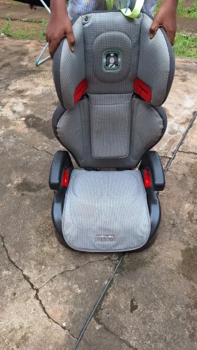 Acento infantil para carro