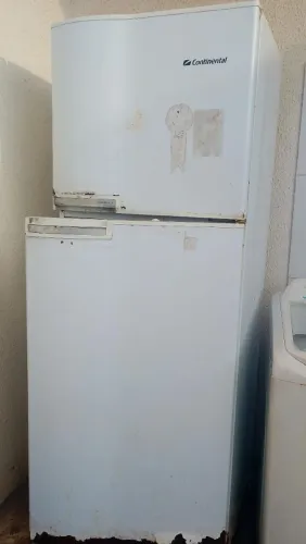 Geladeira com defeito