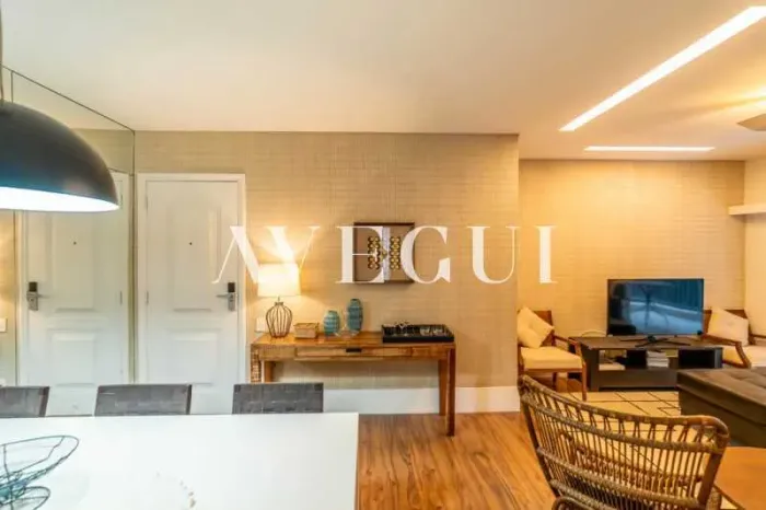 Apartamento : / Residencial / Copacabana
