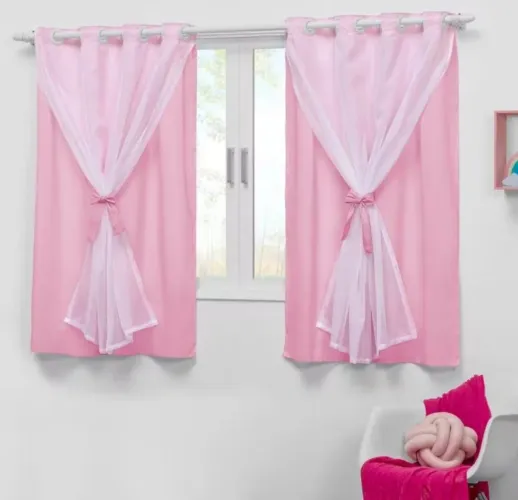 Vendo kit cortina e varão infantil menina.