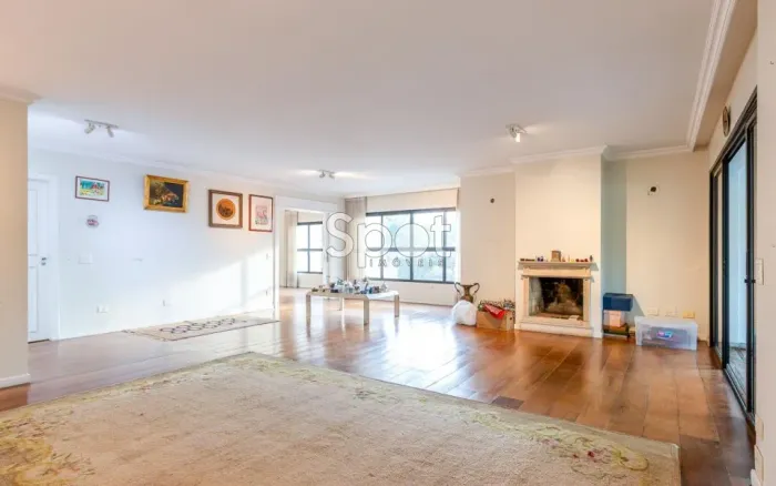 VAGO - LOCALIZAÇÃO PRIVILEGIADA - PRAÇA! - PRÉDIO MODERNO - ALTO LUXO