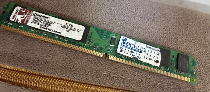 Memoria RAM para PC DDR2 2GB 800MHz Kingston - KVR800D2N6/2G