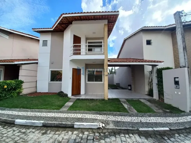 Casa de Condomínio em Lagoa Salgada - Feira de Santana