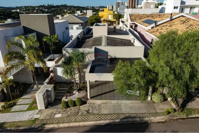 Casa térrea à venda no Condomínio Bosque dos Jatobás, Jundiaí SP - Estuda permuta