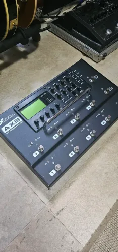 Pedaleira Fractal AX8