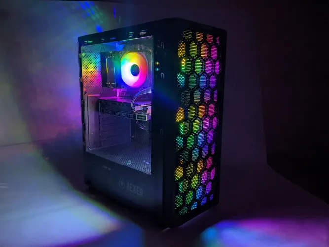 PC Gamer AMD Ryzen 5 5600G, RTX 2060 6GB EVGA, RAM 24GB, SSD 1TB?Usado, Excelente Estado