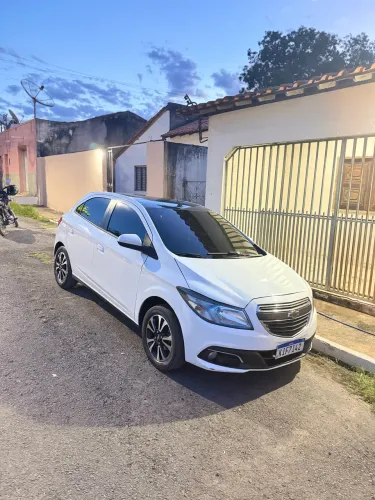 Chevrolet Onix Hatch LTZ 1.4 8V Flex Power Mec. 4P 2014