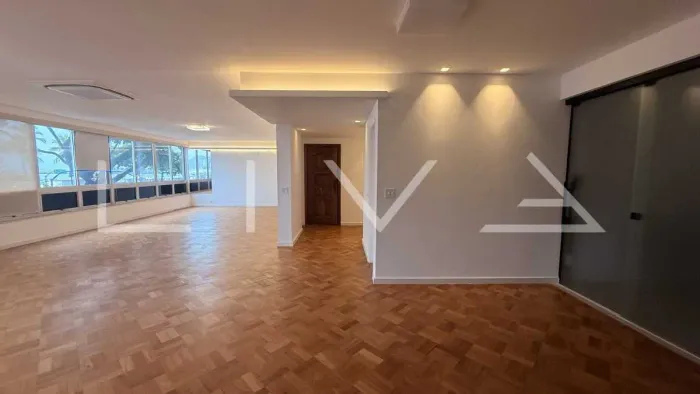 Apartamento : - Residencial - Copacabana