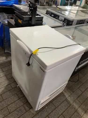 Freezer Horizontal 311 litros seminovo