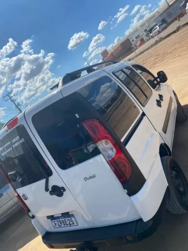 Fiat Doblo Attractive 1.4 Fire Flex 8V 5P 2015