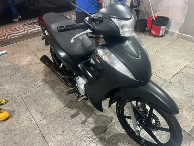 VENDO HONDA BIZ 125 EX 2014!