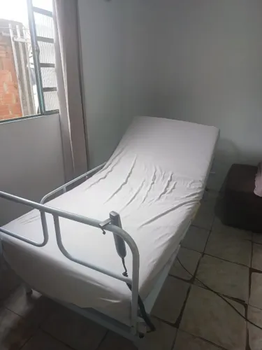 CAMA HOSPITALAR ELÉTRICA 8 MOVIMENTOS