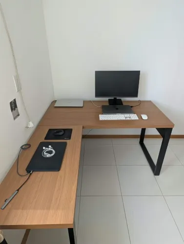 VENDO MESA DE ESCRITÓRIO EM L