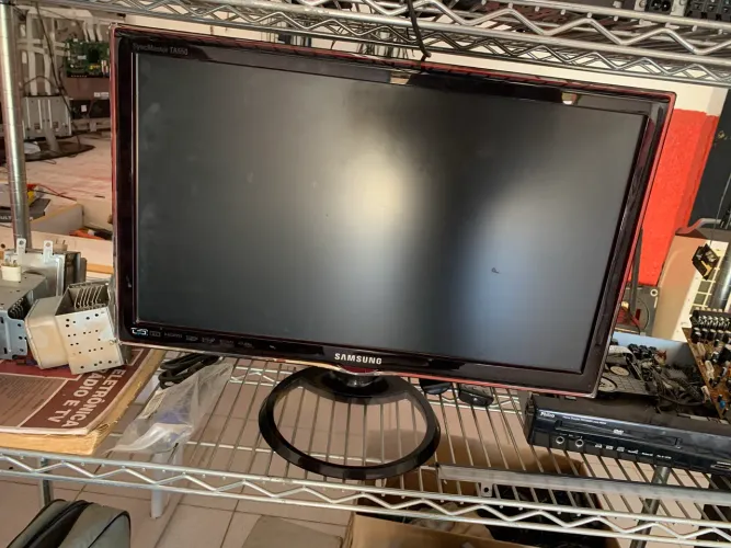 Monitor e TV 22 polegadas SAMSUNG 